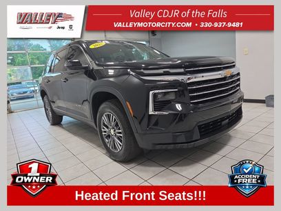 Used 2025 Chevrolet Traverse LT