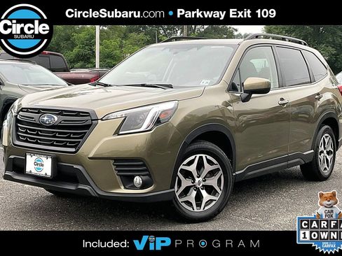 Certified 2023 Subaru Forester Premium AWD/4WD image 1