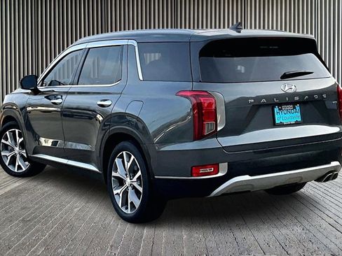 Used 2021 Hyundai Palisade SEL w/ Premium Package image 3