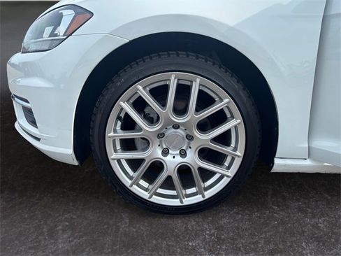 Used 2021 Volkswagen Golf 1.4T TSI image 14