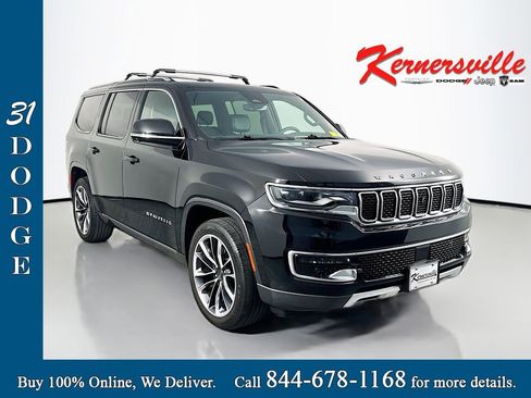 Used 2022 Jeep Wagoneer Series III w/ Premium Group I AWD/4WD image 1