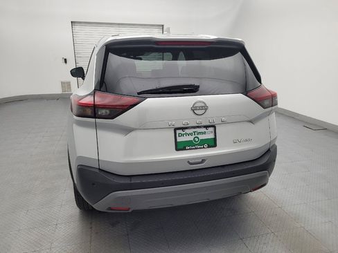 Used 2022 Nissan Rogue SV AWD/4WD image 6