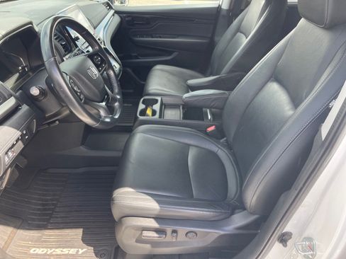 Used 2023 Honda Odyssey Touring image 10