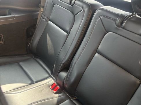 Used 2021 Lincoln Aviator Reserve w/ Equipment Group 210A image 8