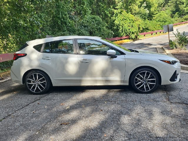 Certified 2024 Subaru Impreza 2.0i Sport AWD/4WD image 2