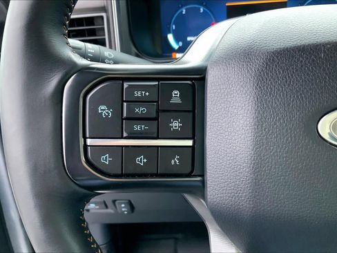 Used 2024 Ford F250 Platinum image 22