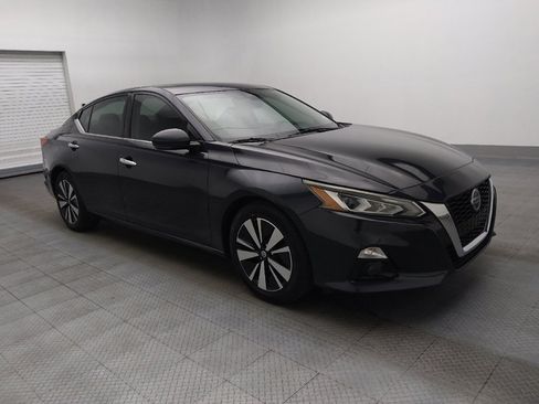 Used 2019 Nissan Altima 2.5 SV image 11