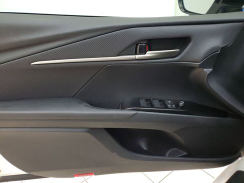 Used 2025 Toyota Camry SE FWD image 14