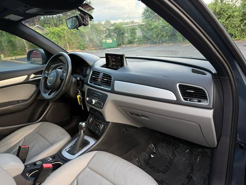 Used 2018 Audi Q3 2.0T Premium FWD image 17