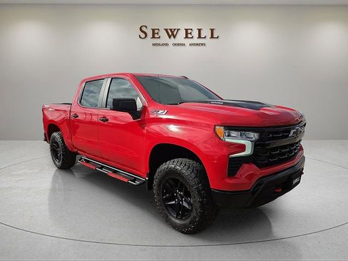 Used 2024 Chevrolet Silverado 1500 LT Trail Boss w/ Convenience Package II image 6