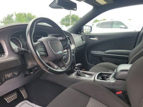 Used 2023 Dodge Charger SXT RWD image 12