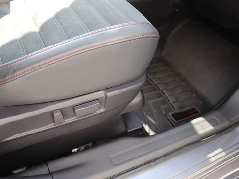 Used 2021 Mitsubishi Outlander LE AWD/4WD image 9