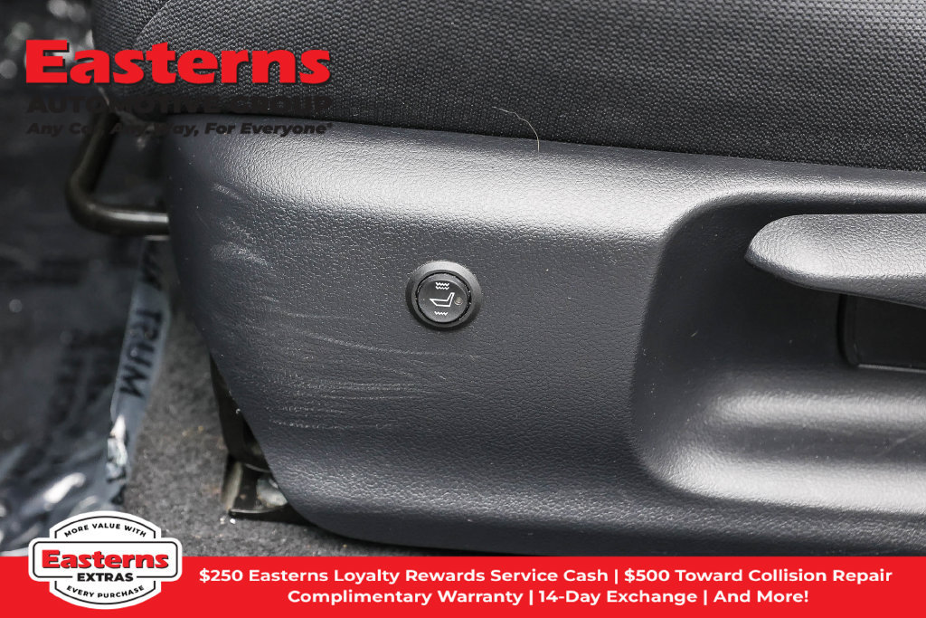 Used 2021 Toyota Corolla LE w/ Carpet Mat Package (TMS) FWD image 26
