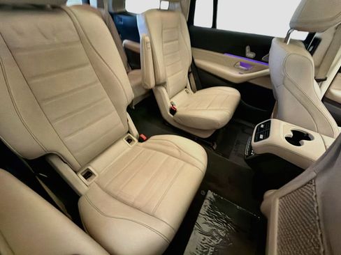 Used 2020 Mercedes-Benz GLS 450 4MATIC image 13