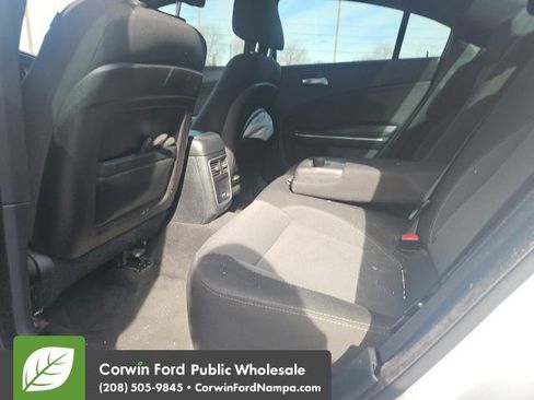 Used 2016 Dodge Charger SE w/ Popular Equipment Group image 8
