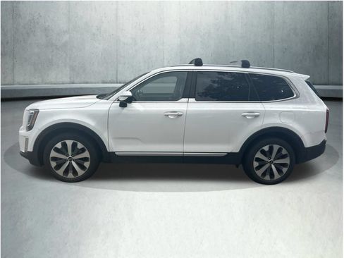 Used 2020 Kia Telluride S AWD/4WD image 2