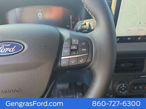 Certified 2025 Ford Maverick Lariat w/ Black Appearance Package image 28