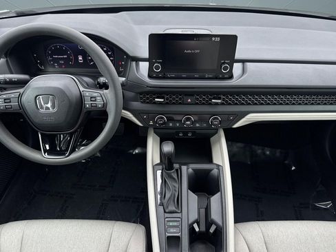 Used 2024 Honda Accord EX image 29