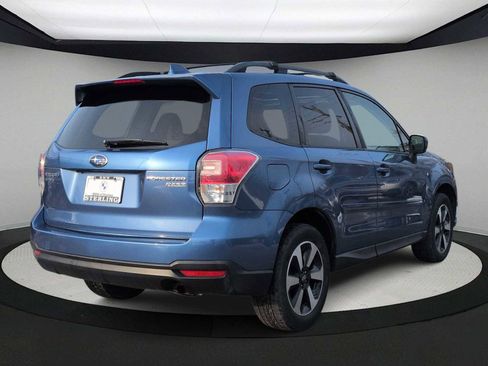 Used 2017 Subaru Forester 2.5i Premium w/ All-Weather Package image 8