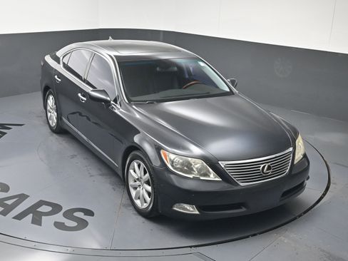 Used 2008 Lexus LS 460 RWD image 31