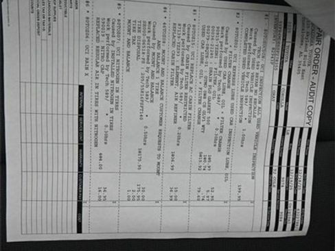 Used 2025 Toyota Corolla LE image 5