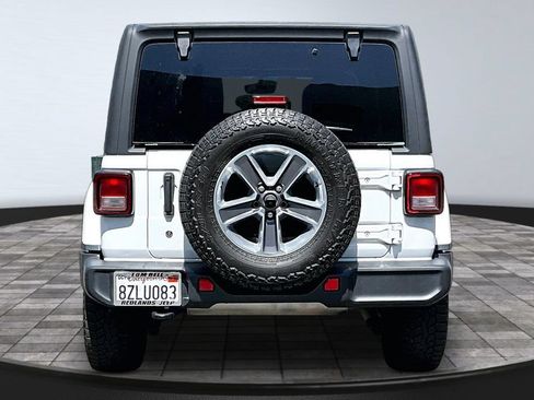 Certified 2019 Jeep Wrangler Unlimited Sahara AWD/4WD image 21