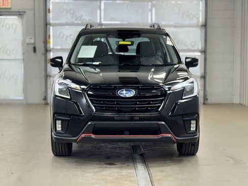 Used 2023 Subaru Forester Sport image 2