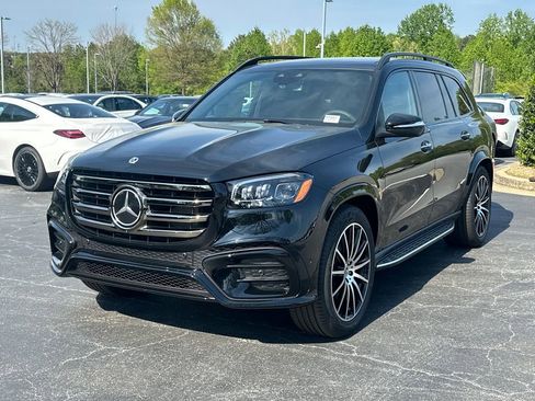 New 2026 Mercedes-Benz GLS 450 4MATIC image 3