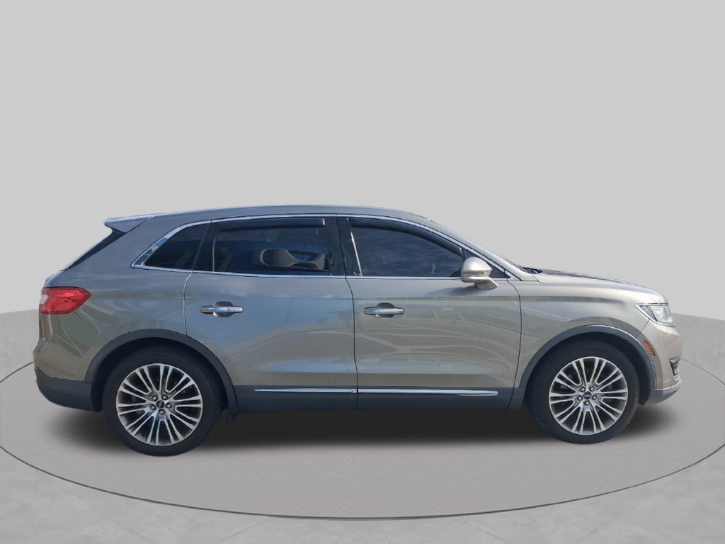 Used 2016 Lincoln MKX Reserve w/ Climate Package AWD/4WD image 4