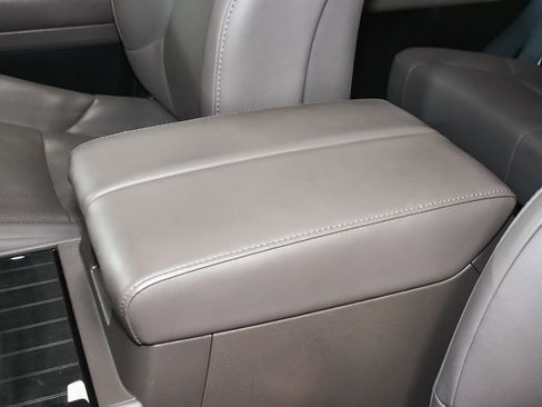 Used 2023 Lexus GX 460 Premium image 45