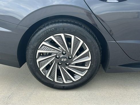 Used 2025 Hyundai Sonata SEL FWD image 16