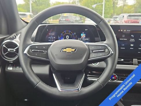 Used 2025 Chevrolet Equinox LT w/ Convenience Package II FWD image 15