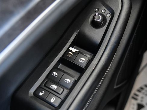 Used 2022 Jeep Grand Cherokee Limited 4xe w/ MOPAR Finishing Package image 38