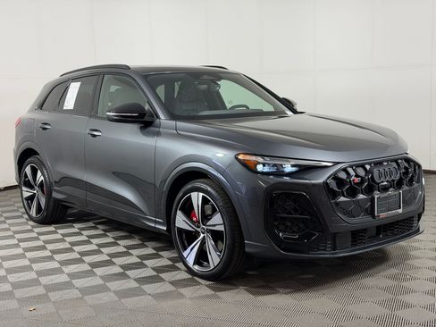 New 2026 Audi SQ5 Premium Plus AWD/4WD image 7