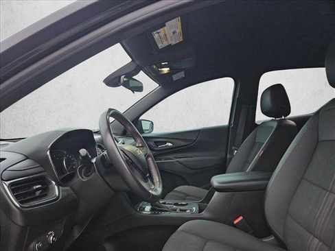 Used 2022 Chevrolet Equinox RS FWD image 10