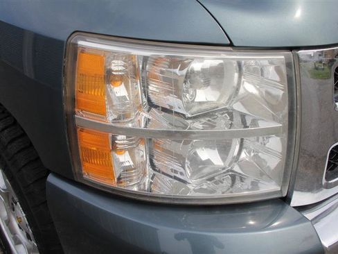 Used 2009 Chevrolet Silverado 1500 LT w/ Power Pack Plus AWD/4WD image 13