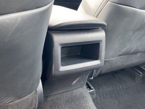 Used 2023 Toyota Camry SE image 19