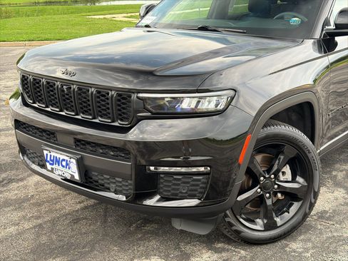 Used 2025 Jeep Grand Cherokee L Limited w/ Luxury Tech Group II AWD/4WD image 8
