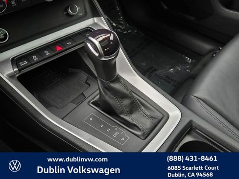 Used 2023 Audi Q3 2.0T Premium Plus w/ Premium Plus Package image 18