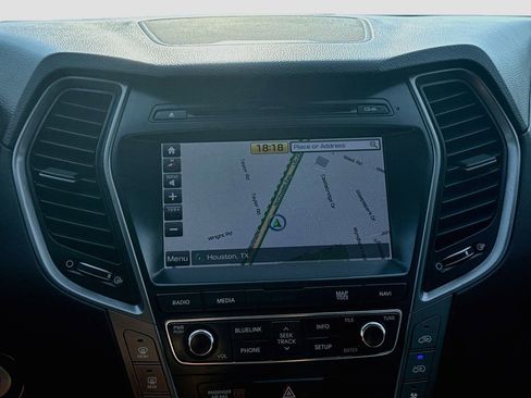 Used 2018 Hyundai Santa Fe FWD image 13