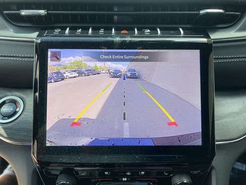 New 2025 Jeep Grand Cherokee L Overland w/ Trailer Tow Package image 19