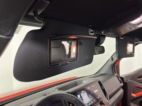 Used 2025 Nissan Frontier Pro-X w/ Pro Convenience Package image 30