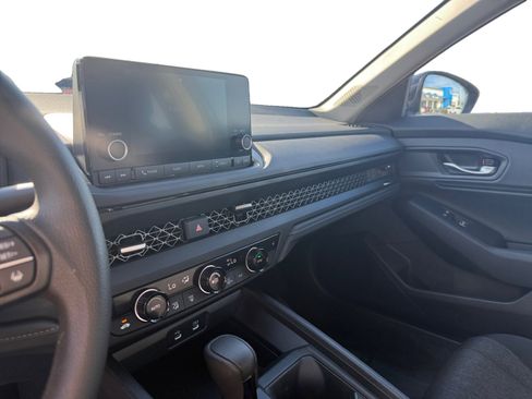 Certified 2025 Honda Accord SE image 12