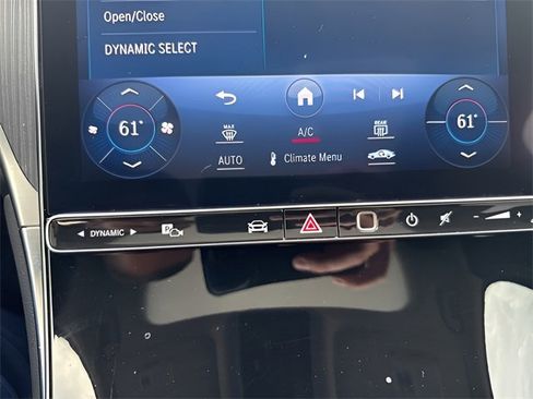 Used 2023 Mercedes-Benz GLC 300 4MATIC image 27