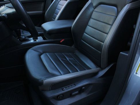 Used 2023 Volkswagen Atlas SEL Premium image 17