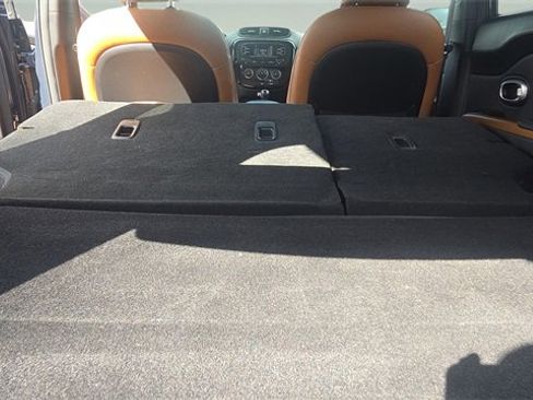 Used 2016 Kia Soul ! w/ Umber Package 1 image 32