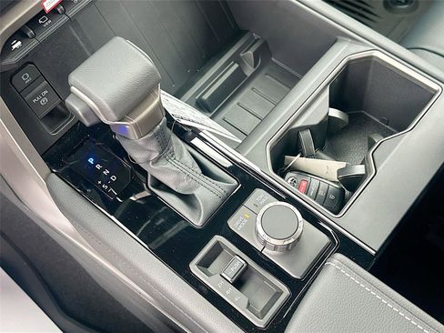 New 2026 Toyota Tundra Limited image 15