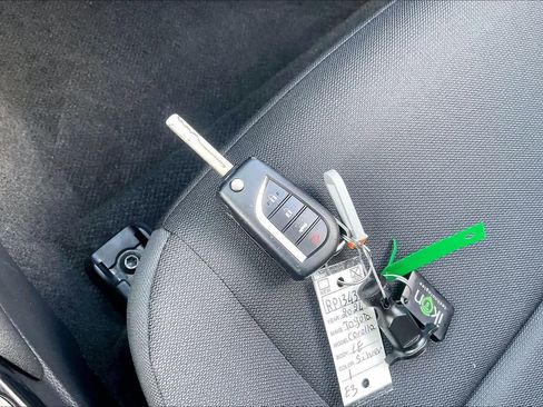 Used 2024 Toyota Corolla LE image 14