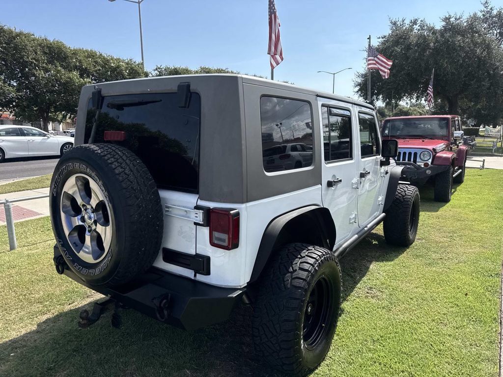 Used 2017 Jeep Wrangler Unlimited Sport w/ Connectivity Group AWD/4WD image 8