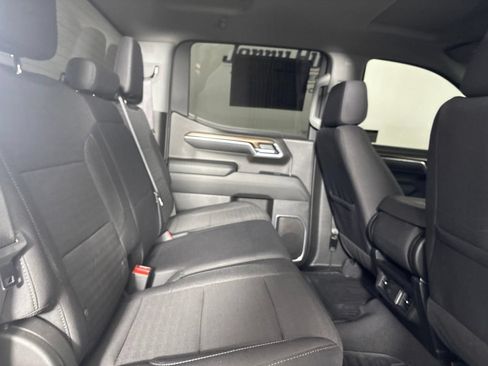 Used 2024 Chevrolet Silverado 1500 LT AWD/4WD image 28